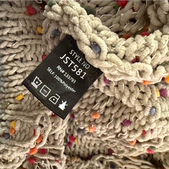 Chunky Knit, Multicolored Speckled Sweater with Distressed Hem - Picture 10 of 10